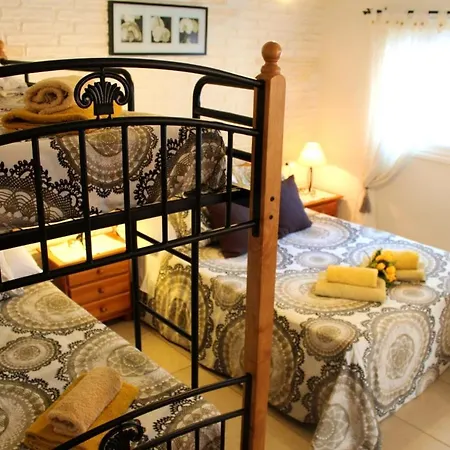 Spacious House In Poble Nou With Garden Holiday home El Poblenou del Delta