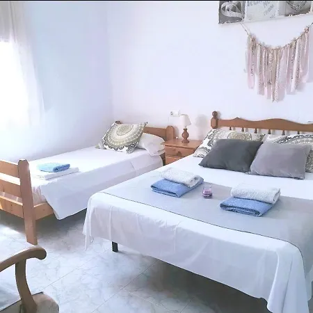 Holiday home Spacious House In Poble Nou With Garden