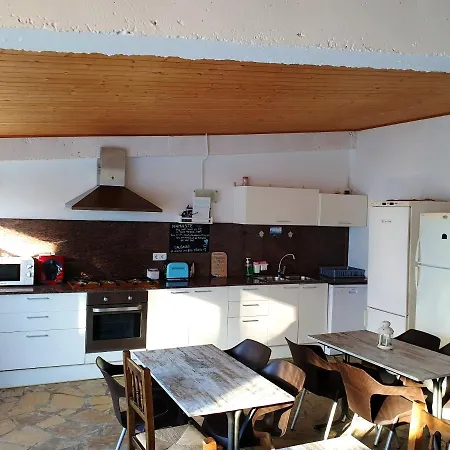 Spacious House In Poble Nou With Garden El Poblenou del Delta