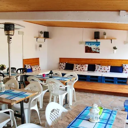 Spacious House In Poble Nou With Garden * El Poblenou del Delta